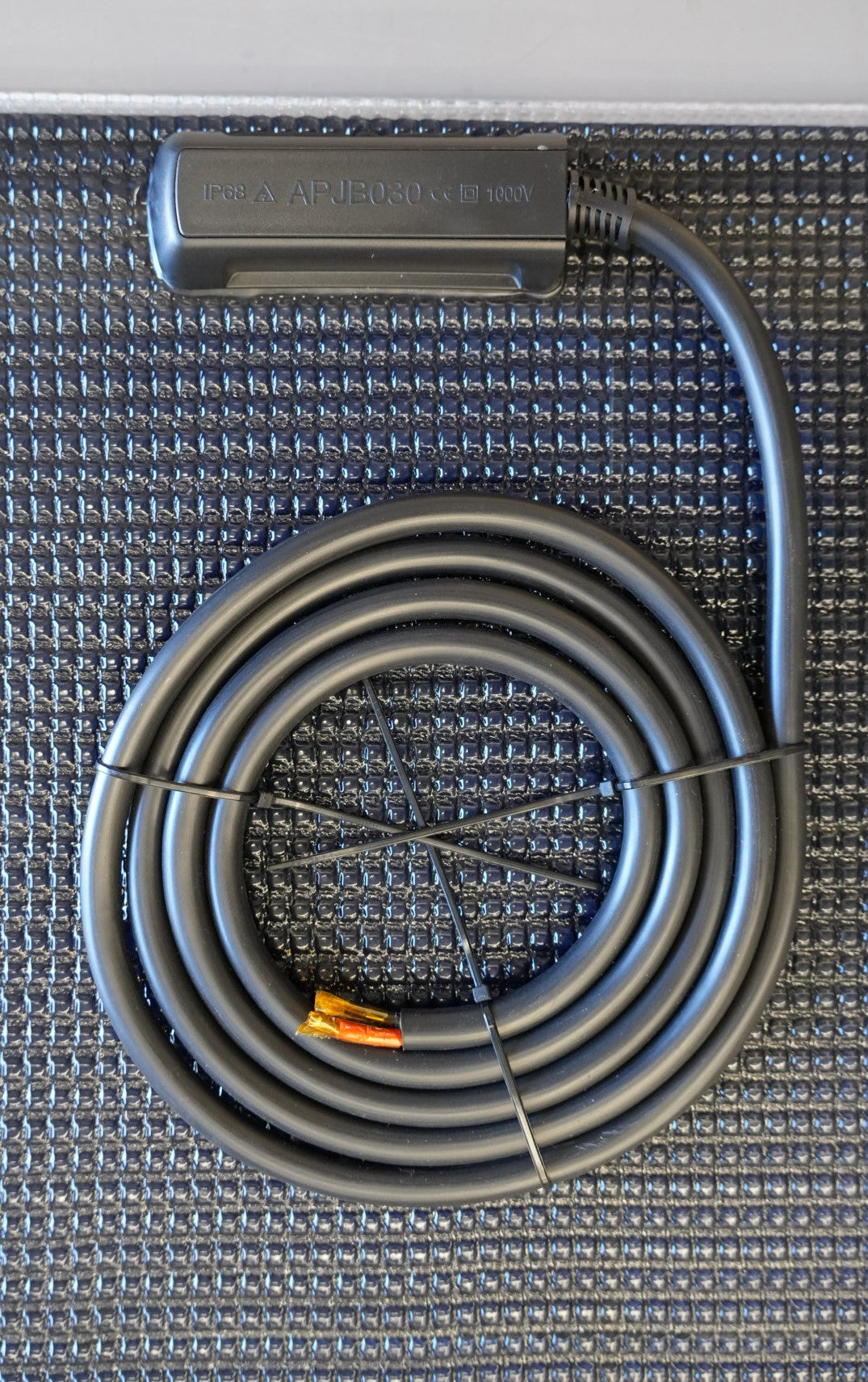 Walkable Carbon Solar Panel designed for high-efficiency power in Sprinter and Transit campervans, RVs, and off-grid setups. Ideal for van conversions and marine environments, this lightweight and durable panel features an ETFE surface and is built to withstand diverse weather conditions for reliable energy on the go